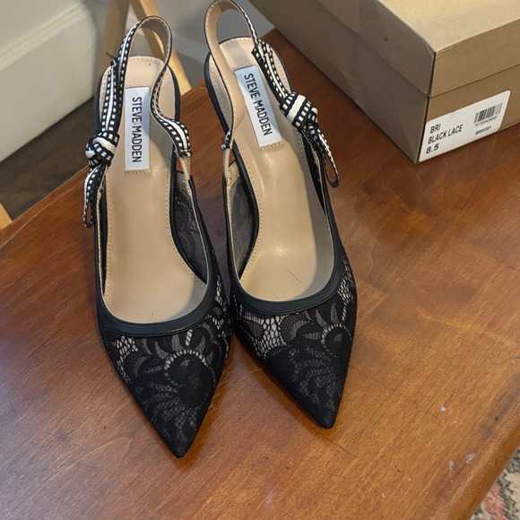 Steve Madden Black Lace Pumps - Picture 1 of 11